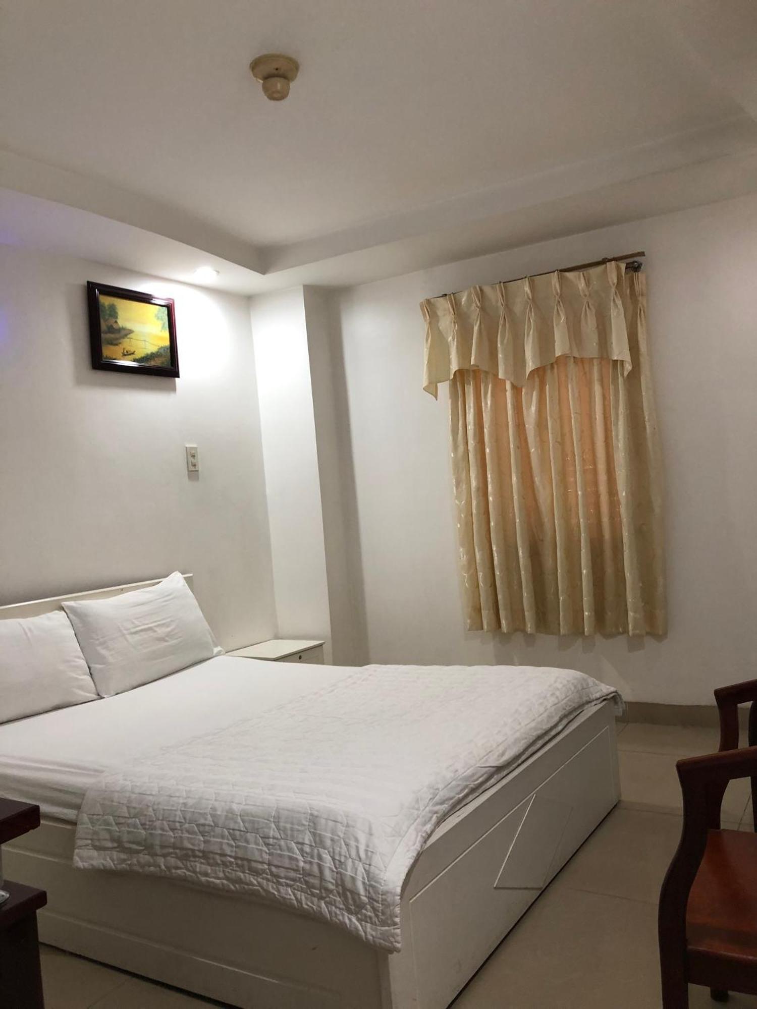 Seven Stars Hotel Хошимин Екстериор снимка
