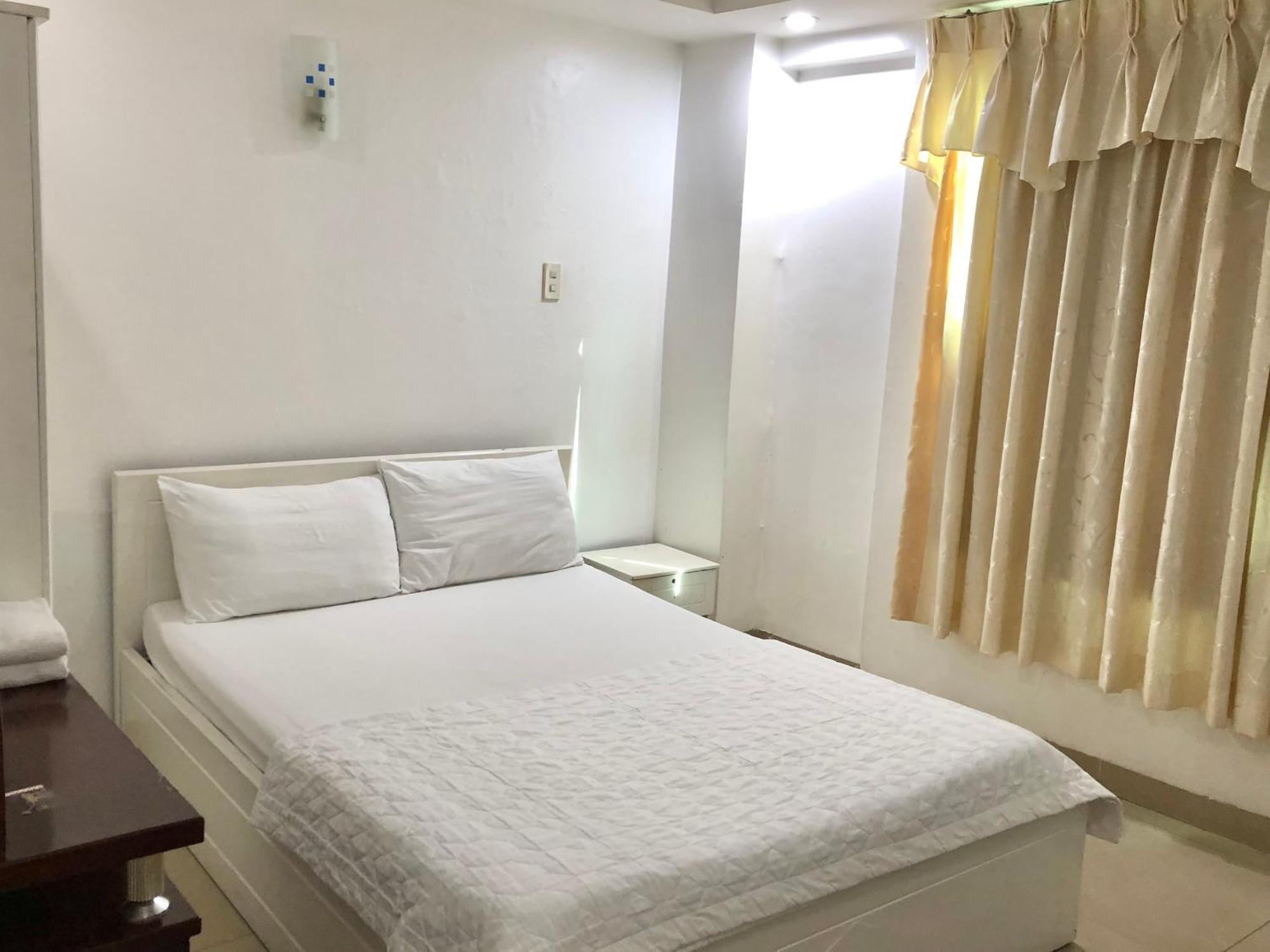 Seven Stars Hotel Хошимин Екстериор снимка